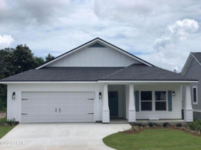 Catch & Relax short walk to the Beach - Brand New!